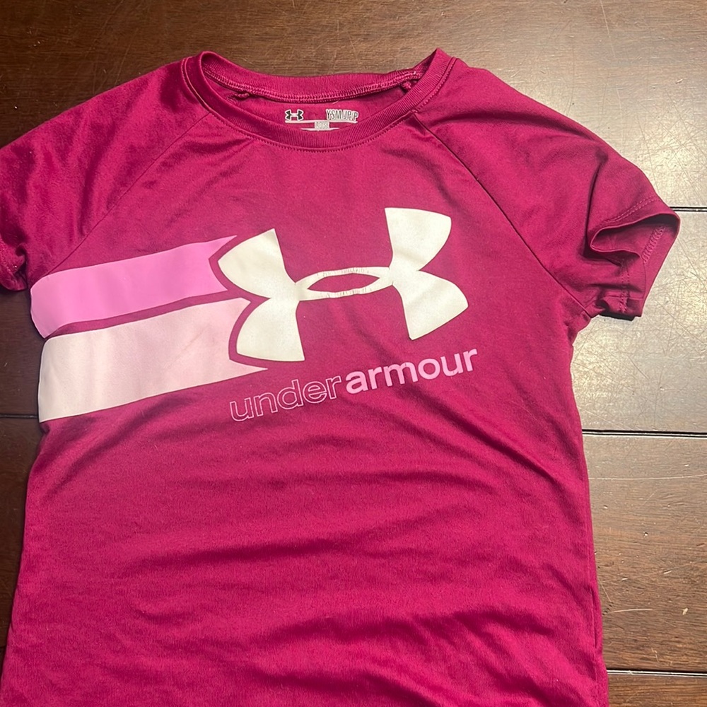 Maroon UA shirt
